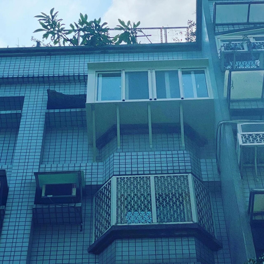 陽台凸窗